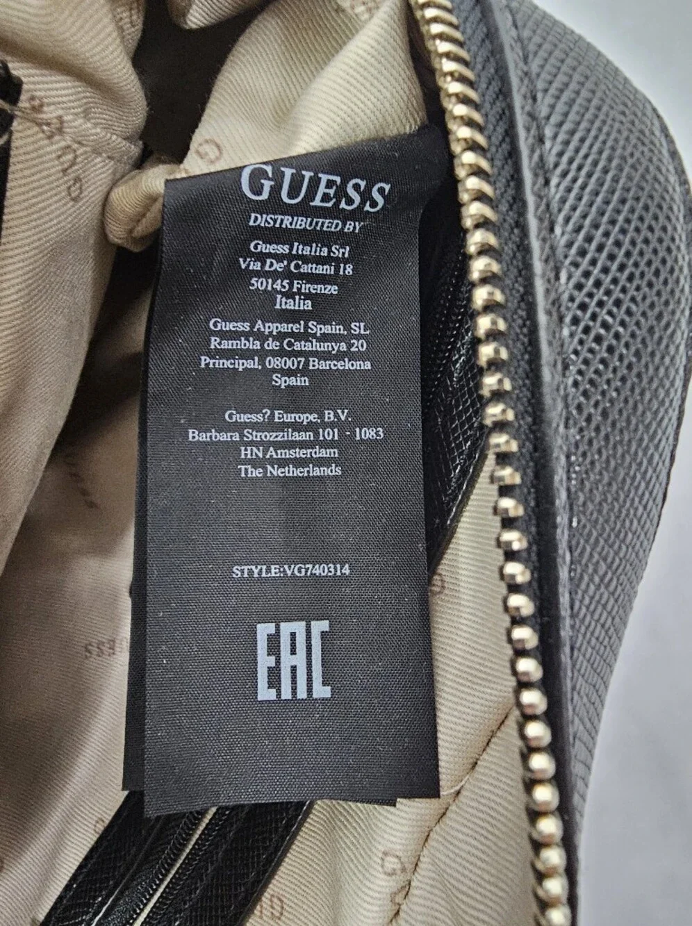 GUESS Black Carys Saffiano Camera Crossbody Bag Faux Vegan Leather NEW